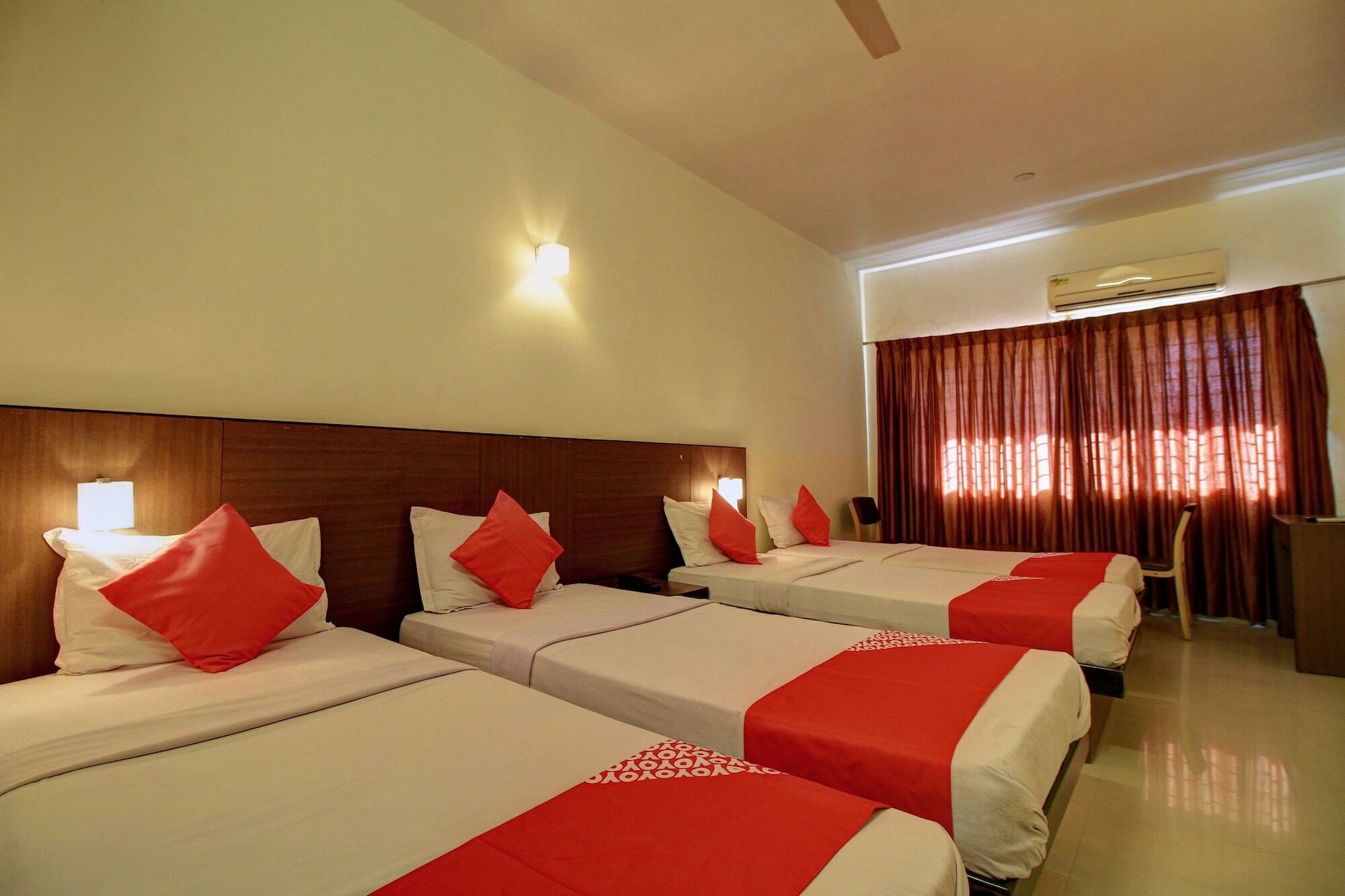 Century Executive Hotel Udupi Eksteriør billede